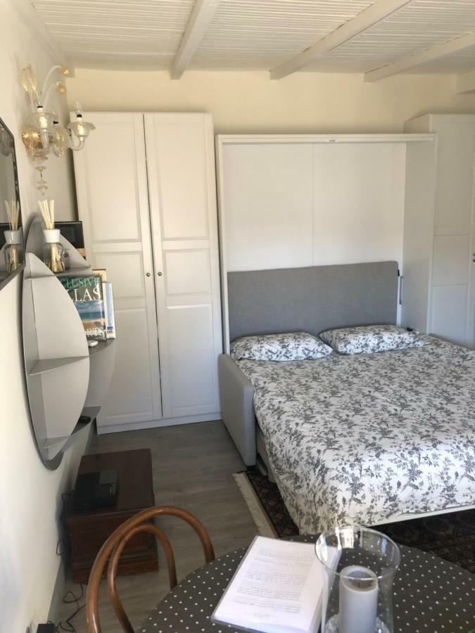 Appartement Corradi 37 *